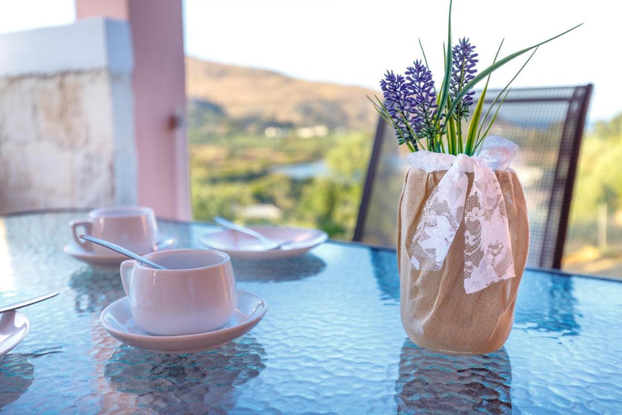 Georgioupoli Studio 2 With A Pool And Lake Views Екстериор снимка