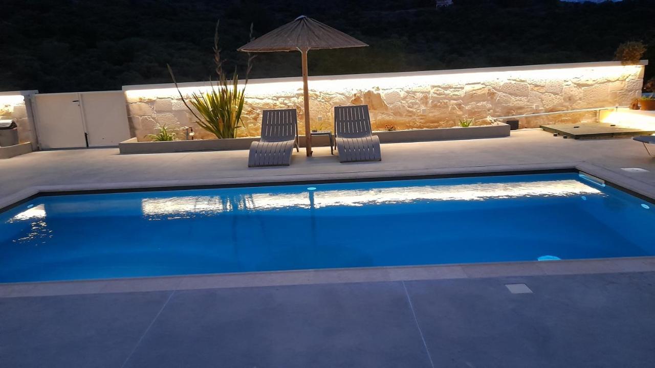 Georgioupoli Studio 2 With A Pool And Lake Views Екстериор снимка