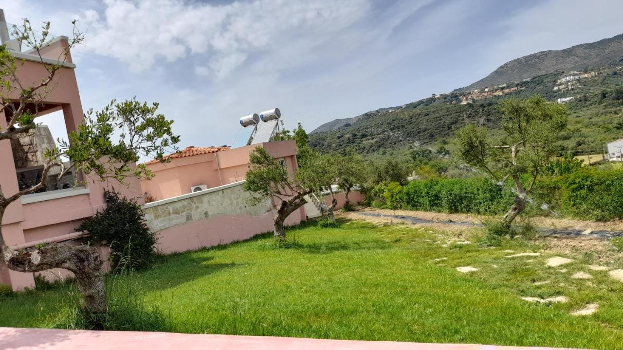 Georgioupoli Studio 2 With A Pool And Lake Views Екстериор снимка