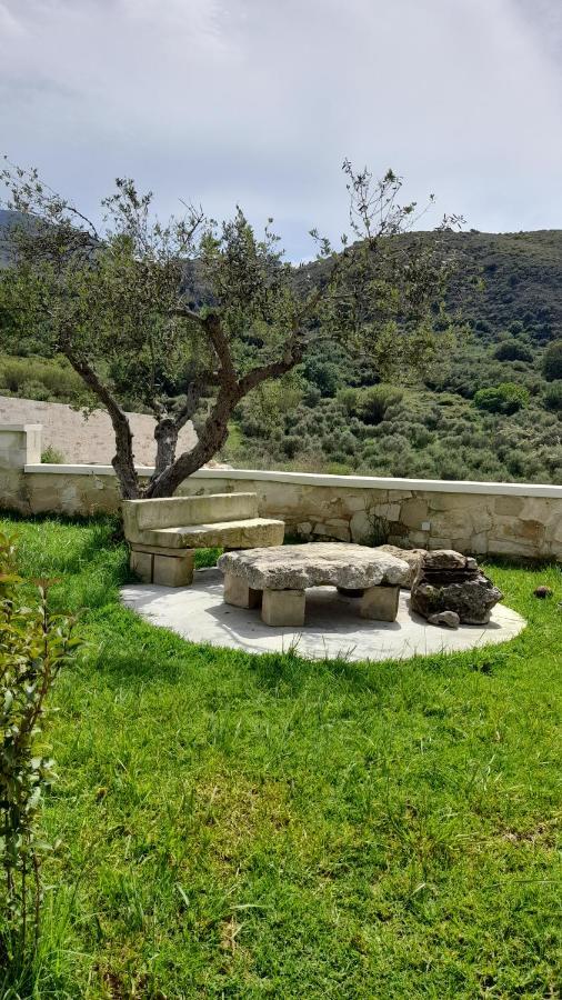 Georgioupoli Studio 2 With A Pool And Lake Views Екстериор снимка
