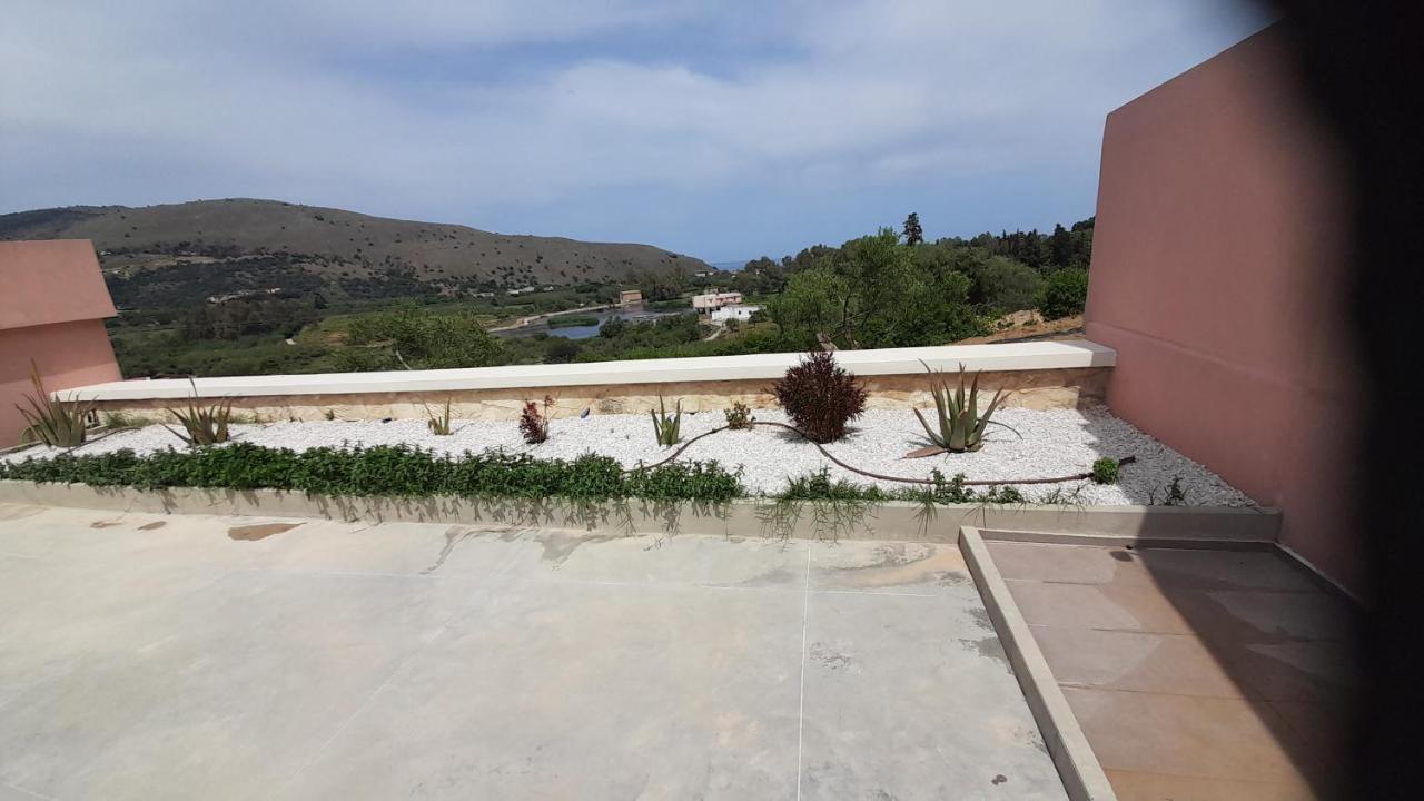 Georgioupoli Studio 2 With A Pool And Lake Views Екстериор снимка