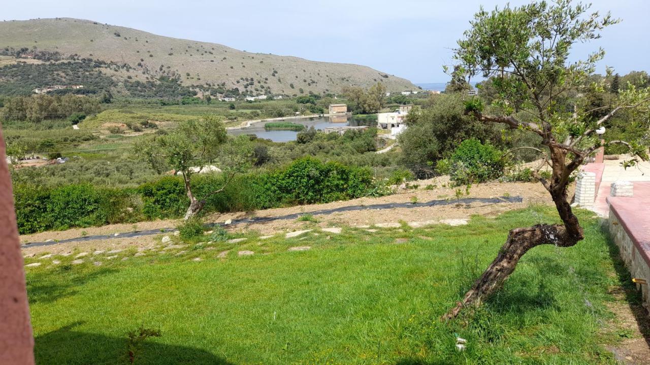 Georgioupoli Studio 2 With A Pool And Lake Views Екстериор снимка